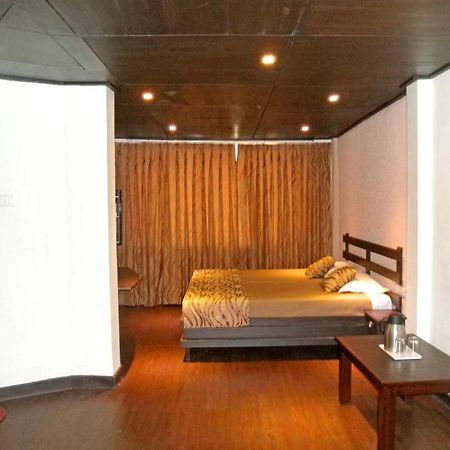 The Corner Hotel Nainital Bilik gambar
