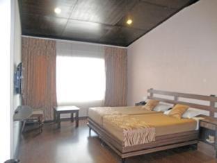 The Corner Hotel Nainital Luaran gambar